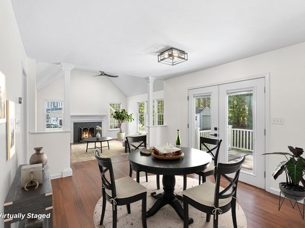 16 Shipley Cir, Westford MA 01886