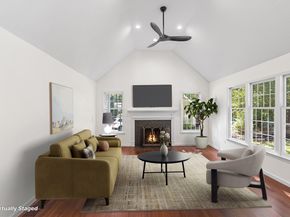 16 Shipley Cir, Westford MA 01886