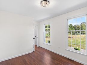 16 Shipley Cir, Westford MA 01886
