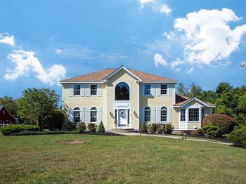 10 Haymeadow Rd