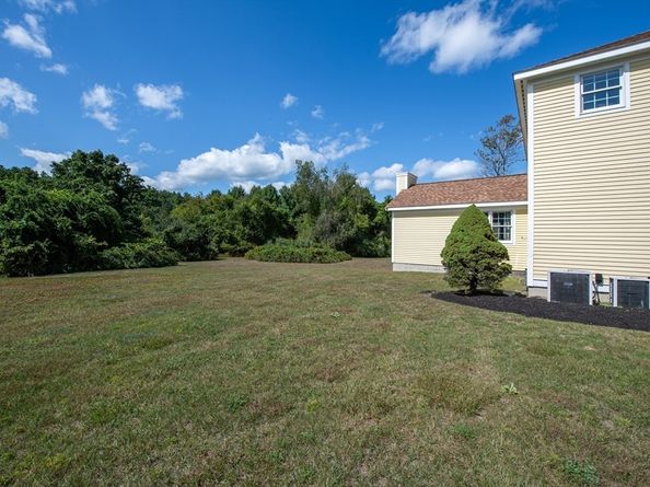 10 Haymeadow Rd, Boxford MA 01921