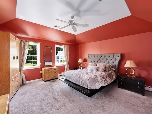 10 Haymeadow Rd, Boxford MA 01921