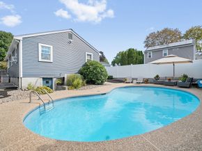 2 Lodge Rd, Natick MA 01760
