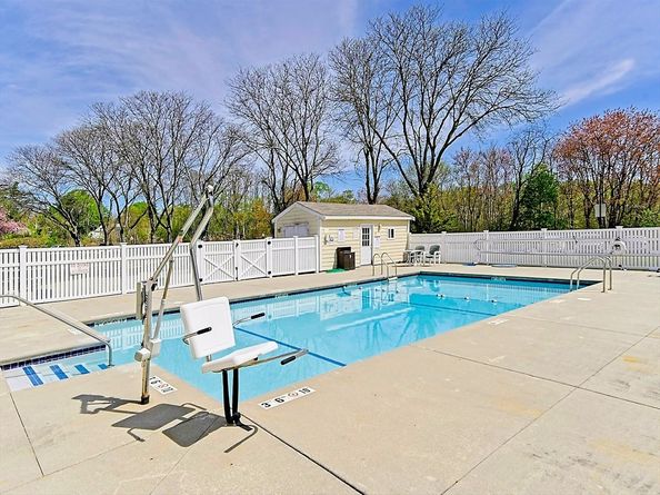 573 Broad St 234, Weymouth MA 02189