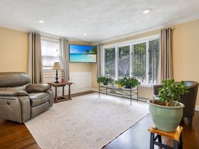 31 Harjean Rd, Billerica MA 01821