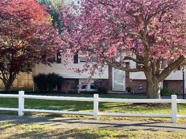 31 Harjean Rd, Billerica MA 01821
