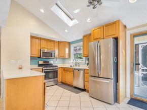 31 Harjean Rd, Billerica MA 01821