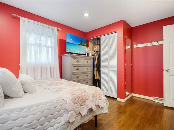 31 Harjean Rd, Billerica MA 01821