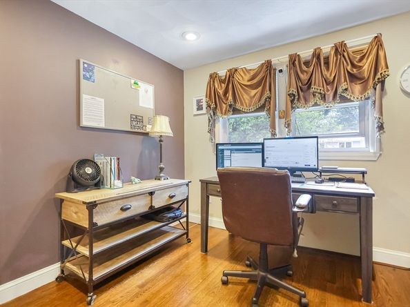 31 Harjean Rd, Billerica MA 01821