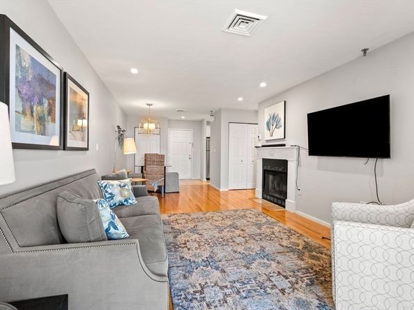 90 Quincy Shore Dr 701, Quincy MA 02171