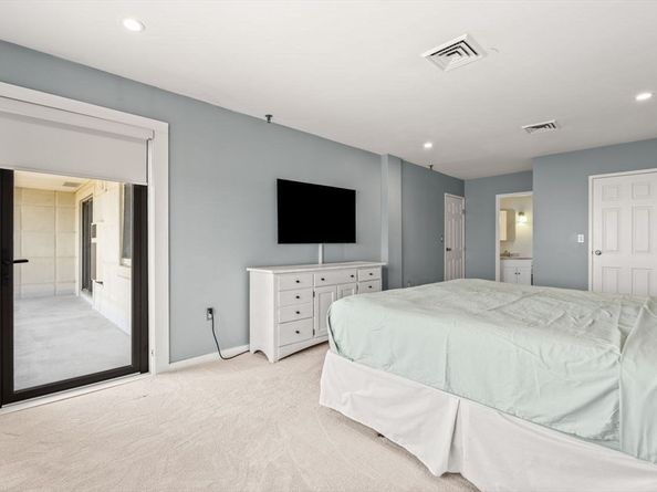 90 Quincy Shore Dr 701, Quincy MA 02171