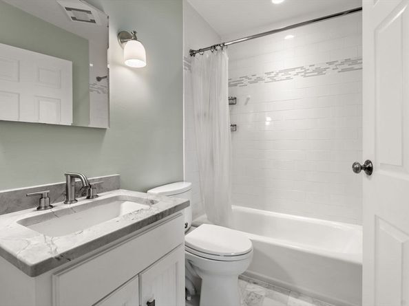 90 Quincy Shore Dr 701, Quincy MA 02171