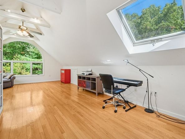 45 S Shaker Rd, Harvard MA 01451