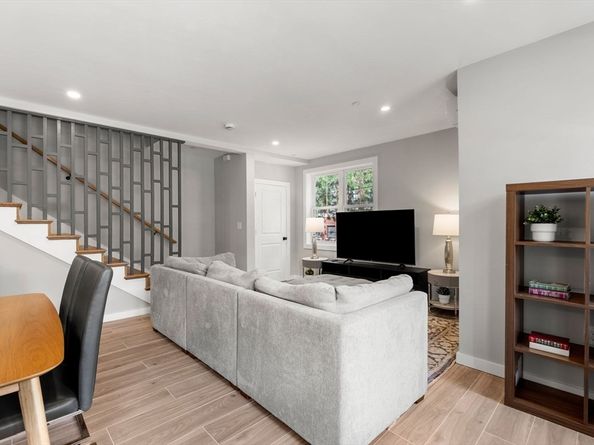 59 Perrin 1, Boston MA 02119