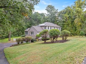 38 Robin Road, Norfolk MA 02056