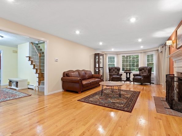 38 Robin Road, Norfolk MA 02056