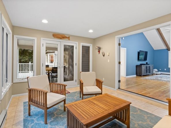 38 Robin Road, Norfolk MA 02056