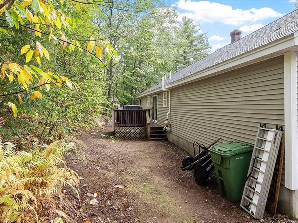 35 Hillside Dr, Winchendon MA 01475