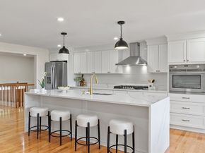 332 North Rd, Bedford MA 01730