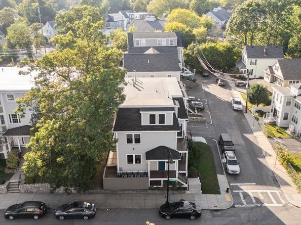 375 Hyde Park Avenue 3, Boston MA 02131