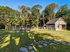 57 Upper Gore Rd, Webster MA 01570