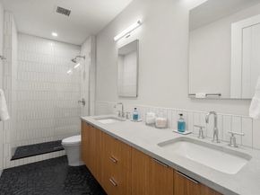 76 Wareham St 5D, Boston MA 02118