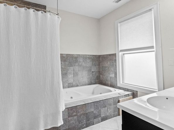 647 East 3rd 2, Boston MA 02127