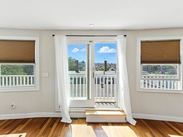 647 East 3rd 2, Boston MA 02127