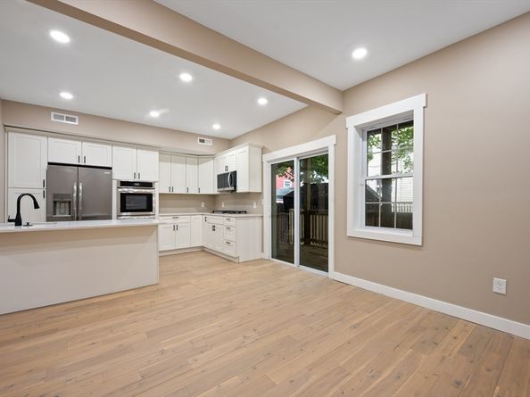 5 Monmouth St 1, Boston MA 02128