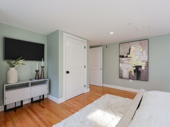 54 South St 1, Medford MA 02155