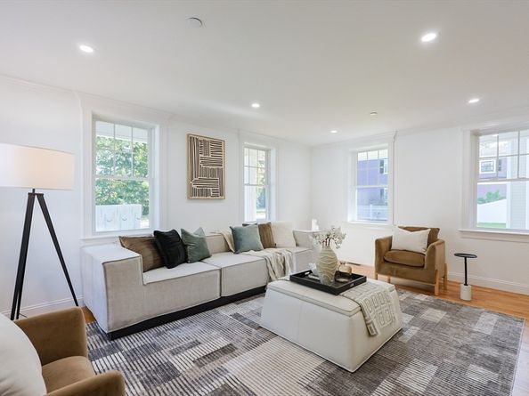 54 South St 1, Medford MA 02155