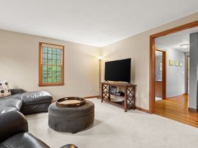 35 Stockbridge Rd, Bridgewater MA 02324