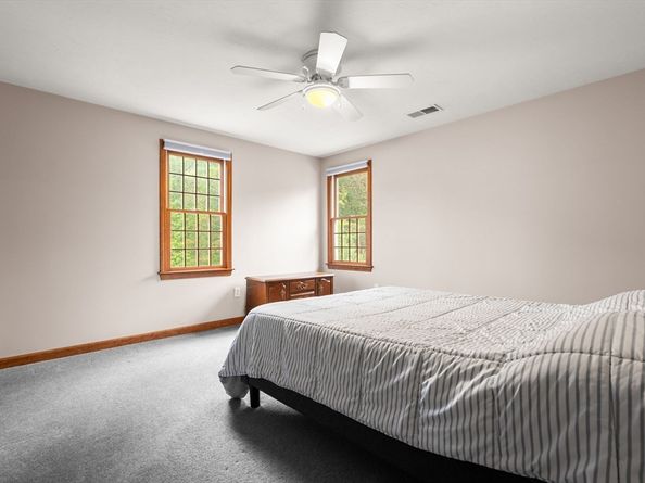 35 Stockbridge Rd, Bridgewater MA 02324