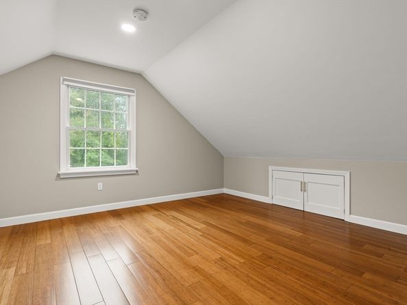 35 Stockbridge Rd, Bridgewater MA 02324