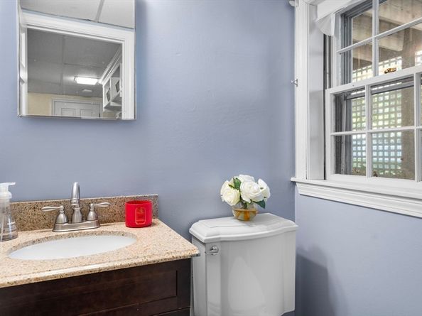 25 Cedar Hill Rd, Dover MA 02030