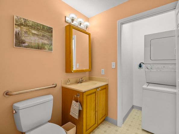 27 Hartland Way 309, Acton MA 01720