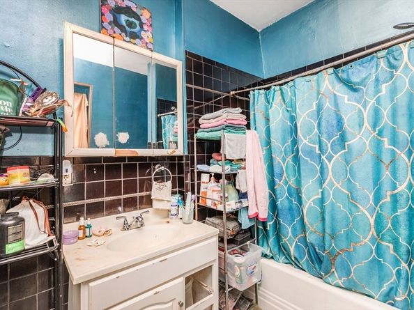 495 Warren St, Boston MA 02121