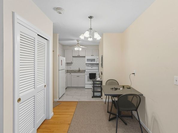 416 Belgrade Ave 25, Boston MA 02132