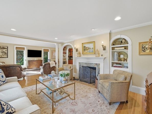 44 Simonds Rd, Lexington MA 02420