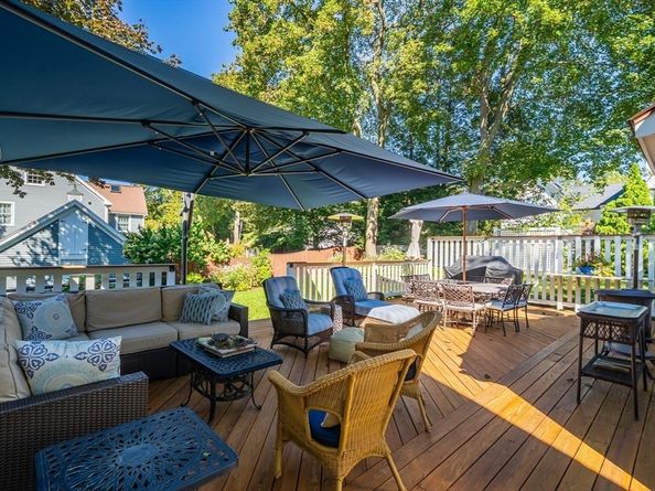 44 Simonds Rd, Lexington MA 02420