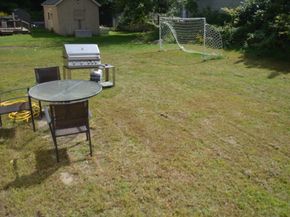 4 First St, Sutton MA 01590