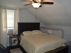 4 First St, Sutton MA 01590