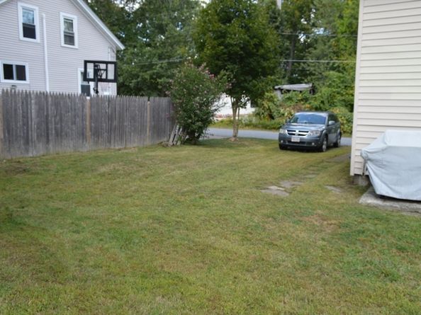 4 First St, Sutton MA 01590