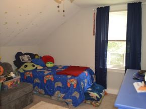 4 First St, Sutton MA 01590