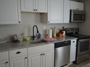 4 First St, Sutton MA 01590