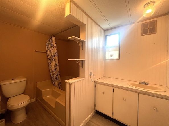 28 Washington Park, Carver MA 02330