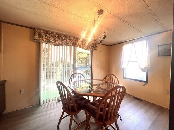 28 Washington Park, Carver MA 02330