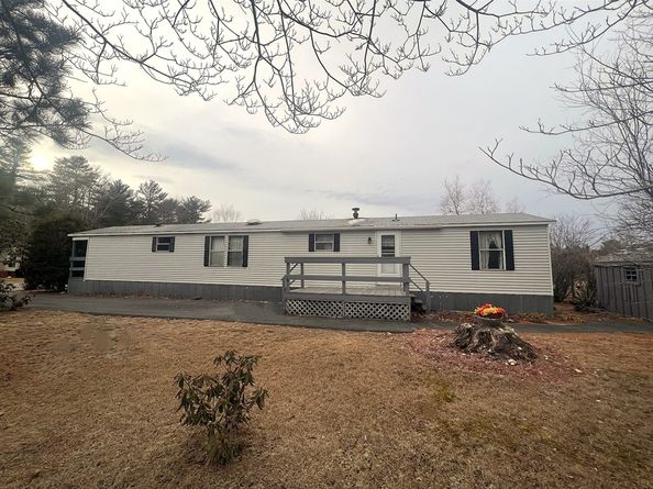 28 Washington Park, Carver MA 02330