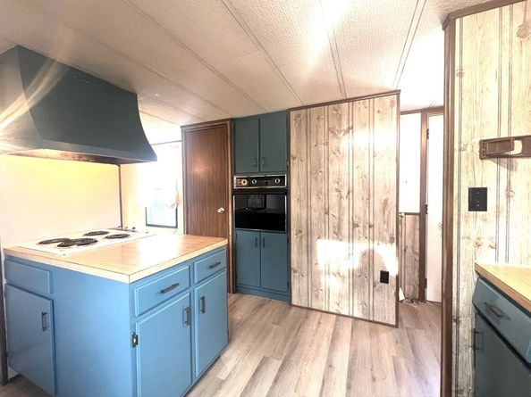 28 Washington Park, Carver MA 02330