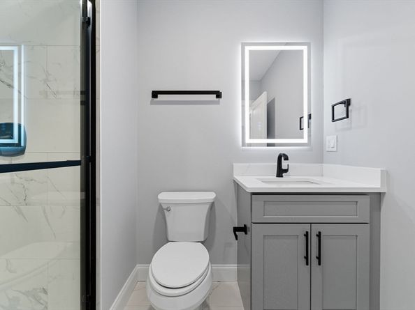 585 Washington St model, Quincy MA 02169